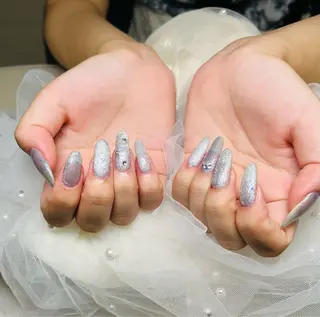 ネイル NiNa ビューティーサロン所属・Ni Naのネイルデザイン