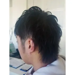 メンズ ショート ブリーチ、デザイン  カラー福士直矢のヘアスタイル