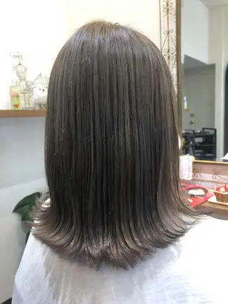 ミディアム カラー 皆巳 達郎のヘアスタイル