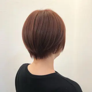 ショート ツノガイ エリのヘアスタイル
