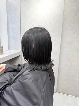 ミディアム カラー ハイトーン🪼派手髪 mahoのヘアスタイル