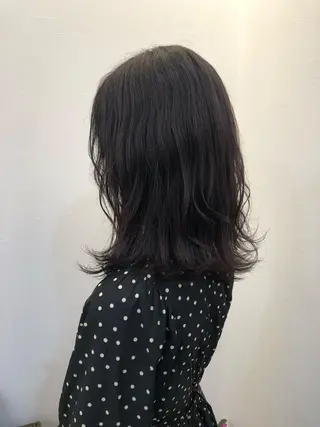 ミディアム ツノガイ エリのヘアスタイル