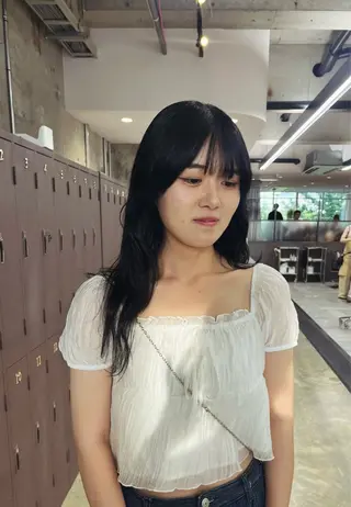 ロング カラー 小長谷 夕菜のヘアスタイル