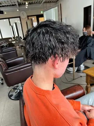 ショート パーマ メンズ 西村 歩真のヘアスタイル