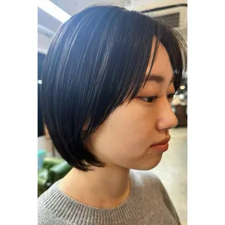 ショート カラー ［girl］ MIKIのヘアスタイル