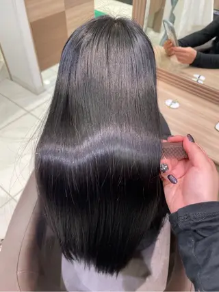 ロング 艶カラー まなか🌀のヘアスタイル