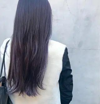 ミディアム カラー ヤスドミ ケイスケのヘアスタイル