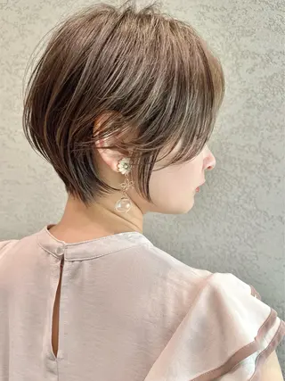 ショート カラー 縮毛矯正✨🫧 レイヤー川村利幸のヘアスタイル