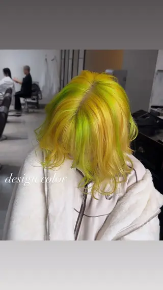 ミディアム カラー 💜ハイトーン💛 マジカルかいちゃんのヘアスタイル