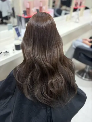 ロング カラー 近藤 芽依のヘアスタイル