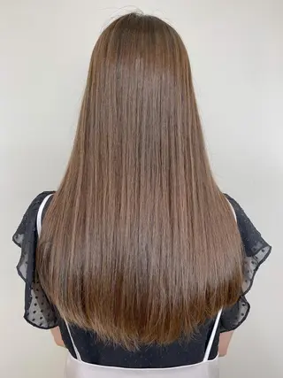 セミロング カラー 【透明感、艶髪】西村 有司のヘアスタイル