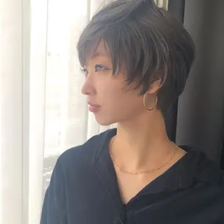 ショート カラー ORIKA 美容室のヘアスタイル