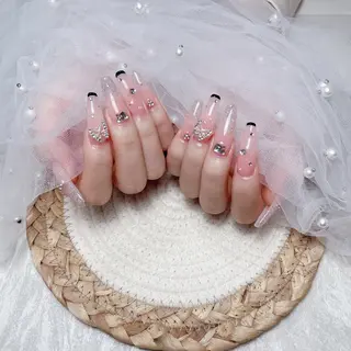 ネイル uu ネイルサロン関内🌼のネイルデザイン
