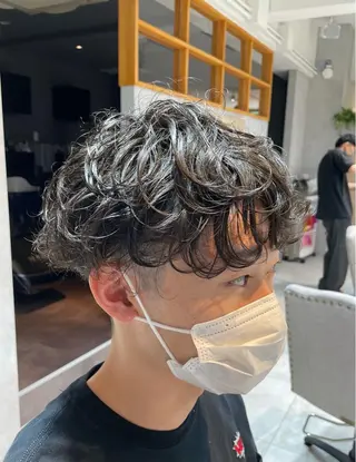 ショート パーマ メンズ 若林 良のヘアスタイル