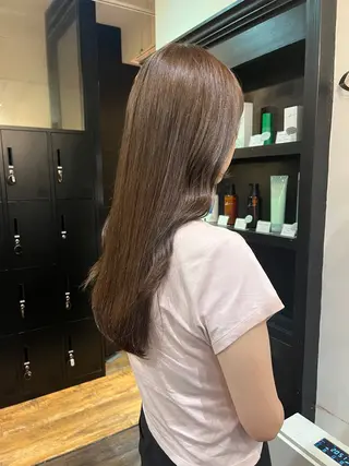カラー 竹内 穂乃佳のヘアスタイル