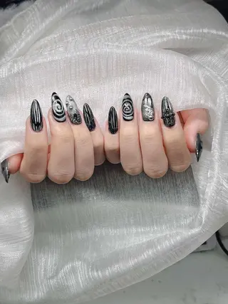 ネイル Lee Nailsのネイルデザイン