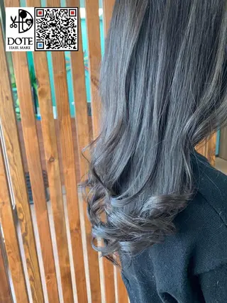 ロング カラー 薬師寺 優のヘアスタイル