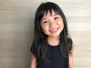 ロング ヘアアレンジ キッズ 鶴﨑 美優亜のヘアスタイル