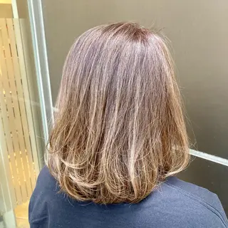 ミディアム カラー 松岡 知のヘアスタイル