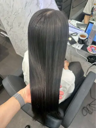 カラー ⋆✦ Leon カット¥1100のヘアスタイル