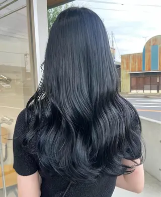 カラー 三田 一希のヘアスタイル