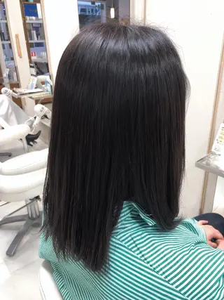 ミディアム 阿部 美咲のヘアスタイル