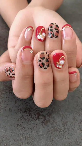 ネイル 内田 奈津美のネイルデザイン