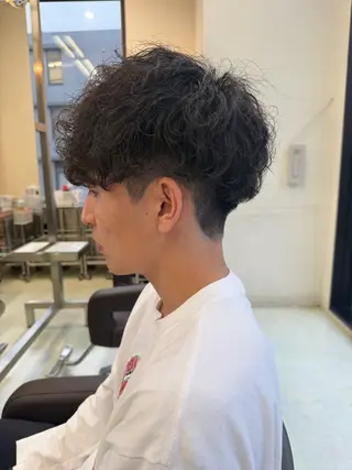 ショート wil西宮レイヤー 西村徹のヘアスタイル