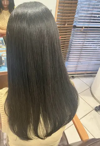 ロング 掛川 麻緒のヘアスタイル