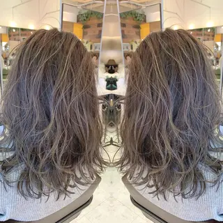 セミロング カラー 青木 茂樹⭐️ 透明感カラーのヘアスタイル