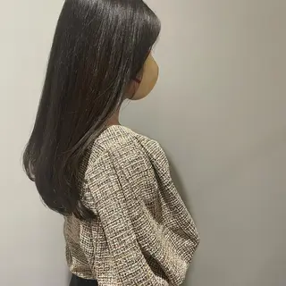 セミロング カラー ヘアアレンジ マツエク・マツパ 高井瑠華🌼 ストカールカット特化のヘアスタイル