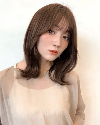 ミディアム カラー ヘアアレンジ 🌱ボブ/レイヤー/ ベージュ/あやみ✨のヘアスタイル