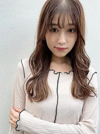 ロング パーマ 透明感・艶カラー/ 坂田友梨奈のヘアスタイル