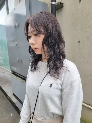 パーマ セミロング OMA カタギシのヘアスタイル