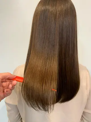 セミロング カラー トップ スタイリストのヘアスタイル