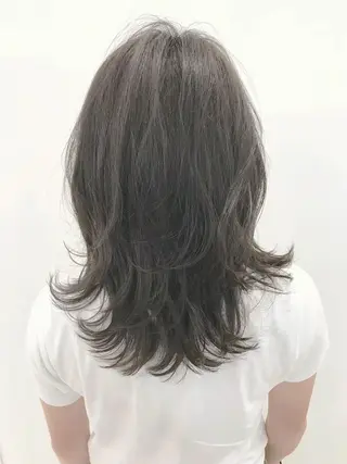ミディアム カラー パーマ 磧本 祐里恵のヘアスタイル