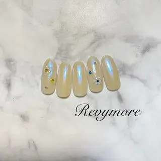 ミディアム ネイル nail salon Revymoreのネイルデザイン