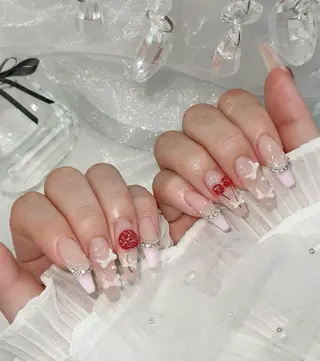 セミロング Aila Nail ShinOkuboのネイルデザイン
