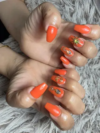 セミロング ネイル ✴︎ Delightのネイルデザイン