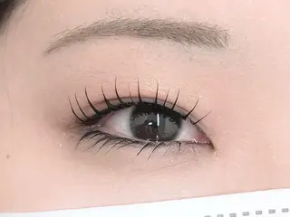 マツエク・マツパ まつ毛/眉毛サロン Miri山下のマツエク・マツパデザイン