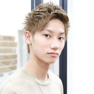 ショート カラー メンズ メンズヘア専門 ウタカユウキのヘアスタイル