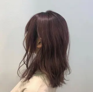 ロング カラー 渡邊 唯のヘアスタイル