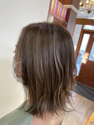 カラー SALOWIN栄 高須大貴のヘアスタイル