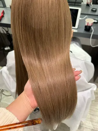 ロング カラー ハイトーン&髪質改善 &韓国エクステ🤎のヘアスタイル