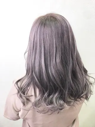 カラー ダブルスキルエクステ /羽エクステ白石宇由のヘアスタイル