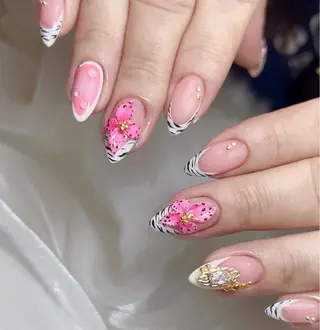 ネイル M🌷nail 長さだし専門店のネイルデザイン