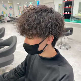 パーマ メンズ men's特化 値段以上の仕上がりにのヘアスタイル