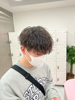 ショート カラー パーマ メンズ メンズパーマ特化 TAIGAのヘアスタイル