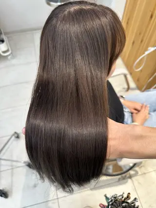 ロング 𝐑𝐞𝐨/透明感 𝐜𝐨𝐥𝐨𝐫のヘアスタイル