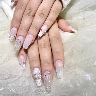 ネイル Queens 榊 まおのネイルデザイン